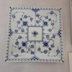 新品未使用　ロイヤルコペンハーゲン　フルレース14cmスクエアプレート ホワイトフルーテッド フルレース ディッシュ スクエア S 14cm