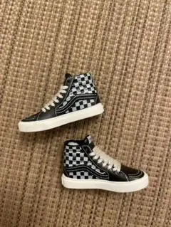 Item thumbnail for item 1923d8b7-7dc9-4b58-8c5e-e4c50a340dae