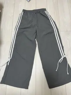 グレー カーゴパンツ ラインパンツ リボン ポケット付き