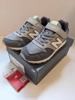 【美品】キッズスニーカー YV996 現行モデル 21cm