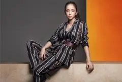 安室奈美恵 H&Mコラボ　ストライプ テーラードジャケット