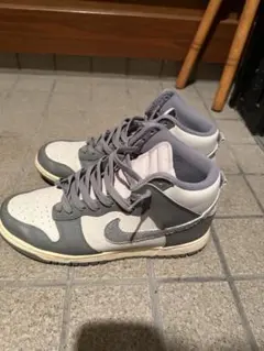 Nike Dunk High グレー/ホワイト スニーカー