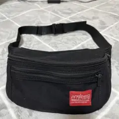 Manhattan Portage ブラックボディバッグ