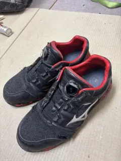 ミズノ　安全靴　オールマイティー　27センチ　黒✖️赤　ブラック