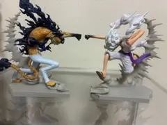ワンピース 戦光絶景 ルフィ VS ロブ・ルッチ フィギュアのサムネイル