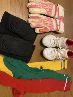 サッカー用グローブ・シューズ・ソックスセット