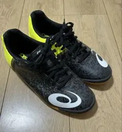 【美品】asics ASICS TOQUE 5フットサルシューズ 黒/黄25cmのサムネイル