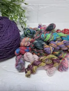 Opal 他アドベント毛糸セット2g×24+20g、ボックス、マーカー付き