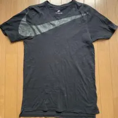 ナイキ　Nike ブラック Tシャツ Sサイズ