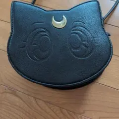 シュウウエムラ セーラームーン コラボ ノベルティポーチ ルナ - メルカリ