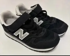 ニューバランス　ブラック　19センチ　スニーカー　運動靴