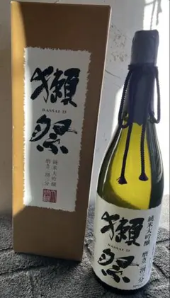 獺祭 純米大吟醸 磨き二割三分 1800mlのサムネイル