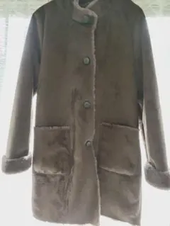 ムートン コート リアル