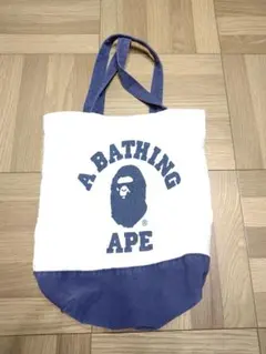 A BATHING APE トートバッグ ホワイト/ネイビーのサムネイル