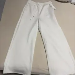 新品未使用品　GU パフスウェットバギーパンツ　Lサイズ　ホワイト