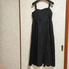 黒いキャミワンピース ロングワンピース シンプル M 重ね着