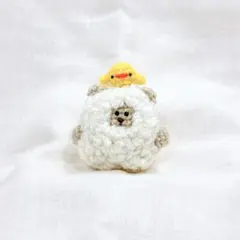 いつでもどこでも一緒✿ふかふかに包まれたひつじさんとひよこさん♩あみぐるみ