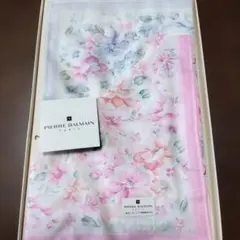 PIERRE BALMAIN フラワープリント ハンカチ　2枚セット