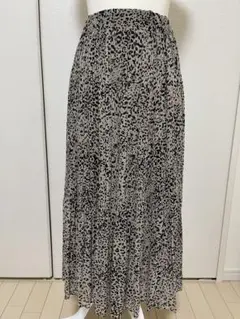 レオパード柄プリーツロングスカート