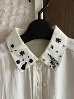 襟刺繍　ブラウス