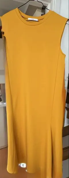Thevon. ノースリーブ ロングワンピース イエロー M