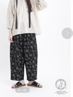 ▼PETER RABBIT × Samansa Mos2 総柄パンツ