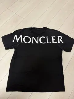 最新極美品〕モンクレール 黒ワッペン Tシャツ M 国内正規品 5S92