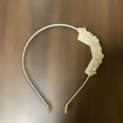 最終お値下げ‼︎ 《美品》入卒業式に〜可愛い白リボンカチューシャ