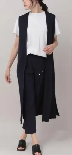 Elura ニットロングジレのサムネイル