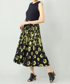 バイカラーフラワーニットワンピース紺黄花グレースgracecontinental