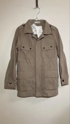 新品未使用　ブランシェス　ジャンパー　サイズ130