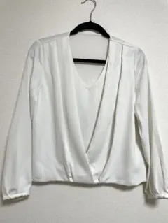 イング　白　ブラウス　長袖