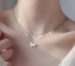 バタフライネックレス　二連　ペンダント
