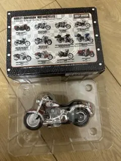 maisto ハーレーダビッドソン24／1 2000FLSTFファットボーイ