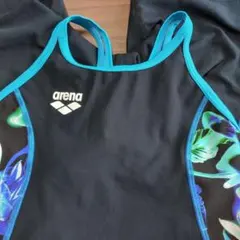 arena スイムスーツ 黒と青の花柄 Mサイズ