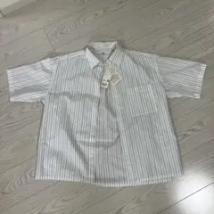 新品　UNIQLO :C ストライプ 半袖シャツ ホワイト S タグ付きのサムネイル