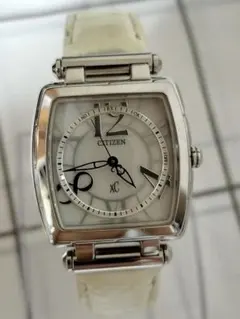 美品　CITIZEN クロスシー xC H336 白文字盤　紺針　　電波ソーラー