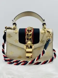 【美品/希少】GUCCI シルヴィ ビー＆スター 2WAY ミニバッグ 白
