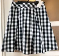 新品タグ付き ローズティアラ スカート 42