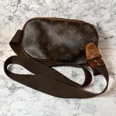 LOUIS VUITTON ルイヴィトン ガンジュ モノグラム ボディバッグのサムネイル