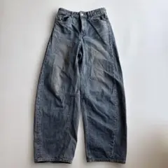 GU バレルレッグジーンズ　Sサイズ