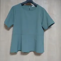 半袖 ペプラムブラウス くすみグリーン L