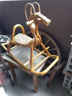 レトロ ラタン木馬 馬型 ロッキングチェア 背もたれ - メルカリ