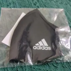 【新品未開封】adidas ブラック 　マスクのサムネイル