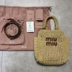 新品未使用 miumiu ラフィア クロシェ トートバッグ かごバッグのサムネイル