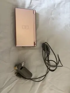 ニンテンドーDS Lite ピンク 充電器付き