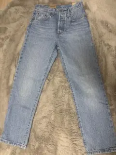 【新品未使用】リーバイス 501 クロップド ストレートデニムパンツ レディース