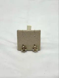 【美品】ゴールド 花形 クリップ式イヤリング　ヴィンテージ　アンティーク