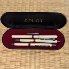 LAUDA ボールペン 万年筆 シャープペン セットのサムネイル
