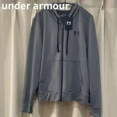 定価8250円　新品　under armour フルジップパーカー　フーディ
